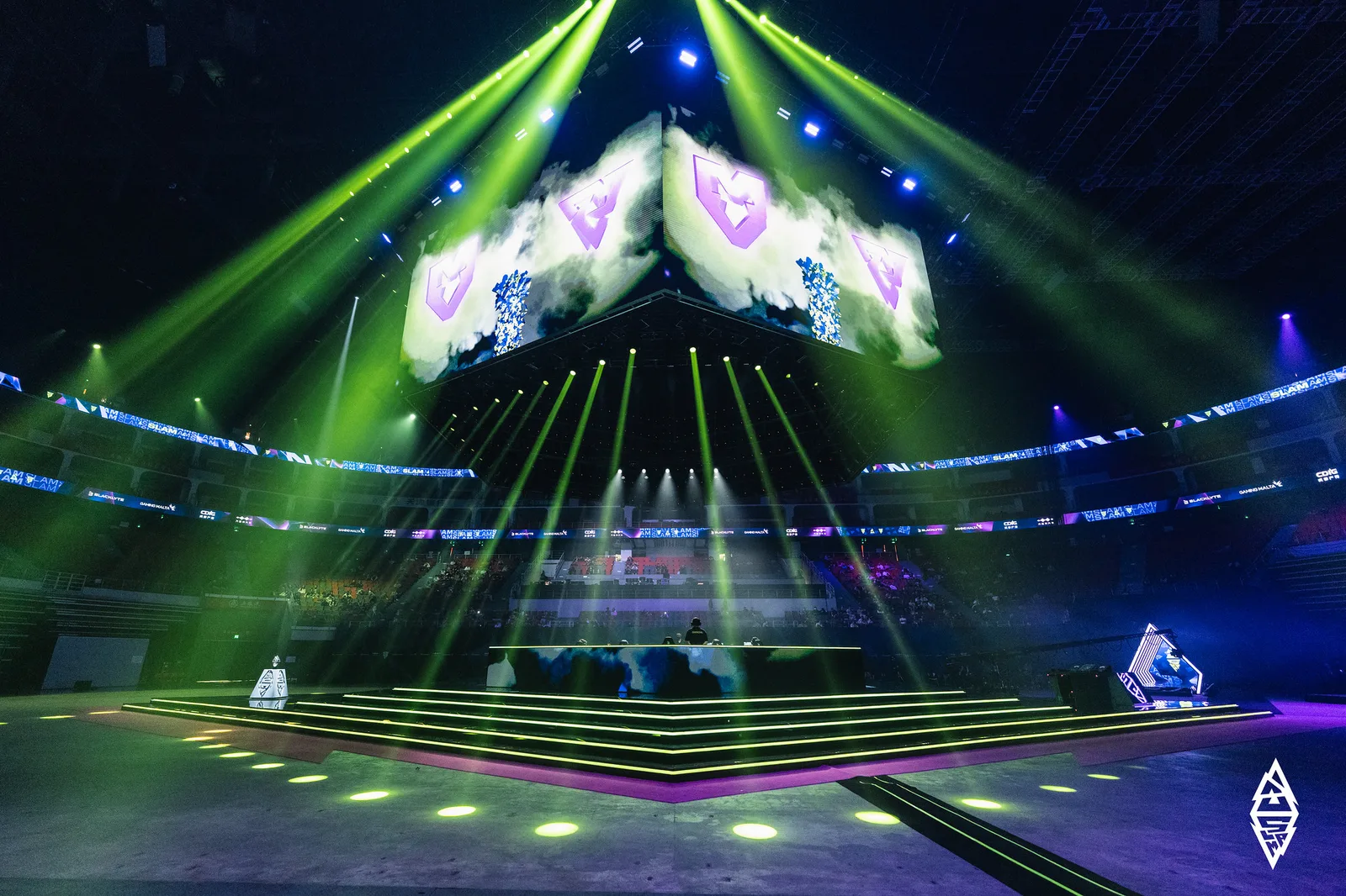 Анонсированы группы на BLAST Slam VIII: Spirit с 1w team и NAVI, а PARIVISION с Xtreme